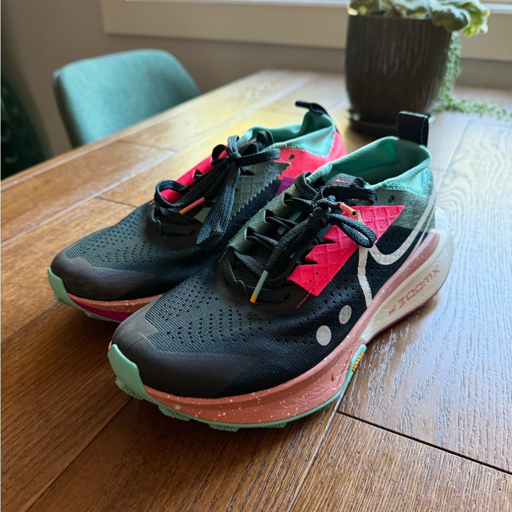 Nike Zegama Blue and Pink Trail Running Shoes